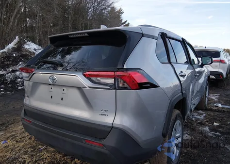 2019 Toyota Rav4 Le z USA, uszkodzony, nr VIN 2T3F1RFV0KW054010
